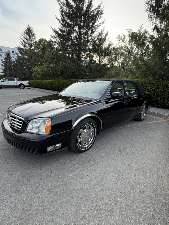 2005 Cadillac DeVille 8th Gen - Image 2 of 31
