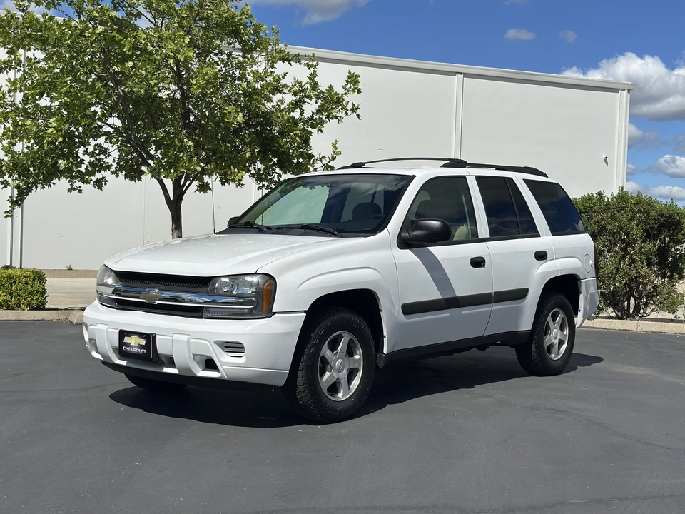 2005 Chevrolet Trailblazer - Image 3 of 31