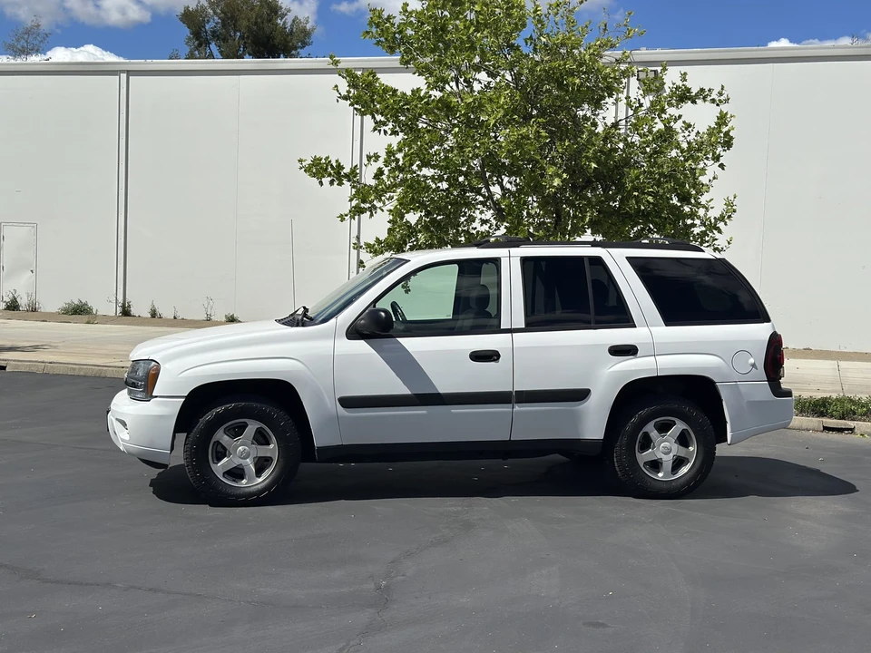 2005 Chevrolet Trailblazer - Image 9 of 31