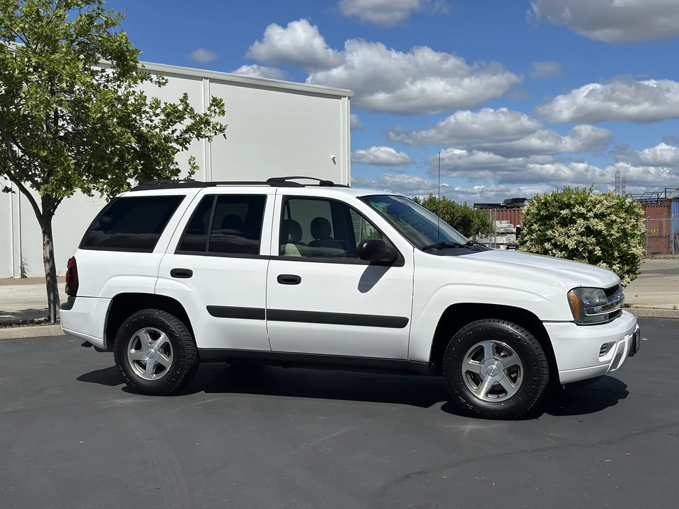 2005 Chevrolet Trailblazer - Image 17 of 31
