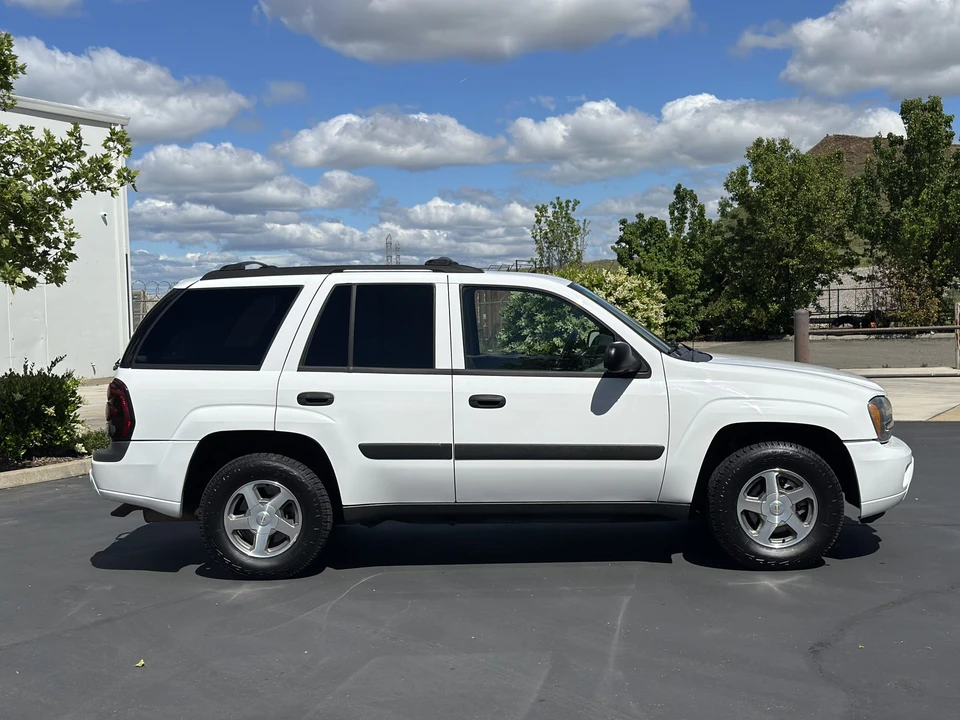 2005 Chevrolet Trailblazer - Image 14 of 31