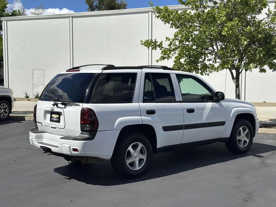 2005 Chevrolet Trailblazer - Image 11 of 31