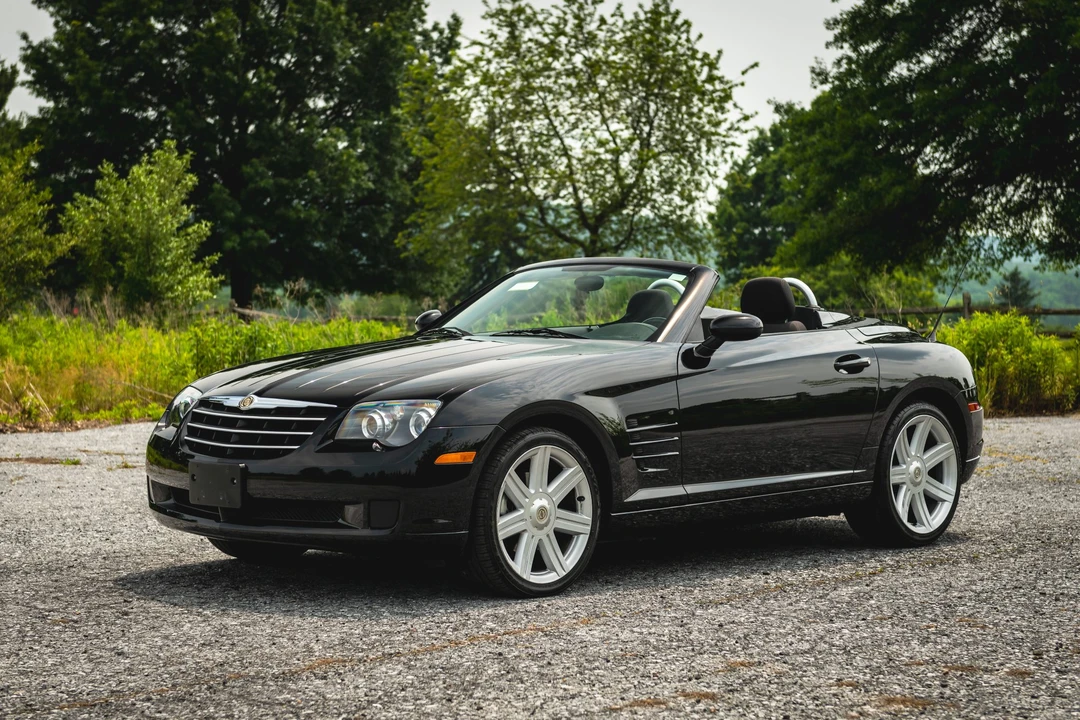 2005 Chrysler Crossfire - Image 8 of 31