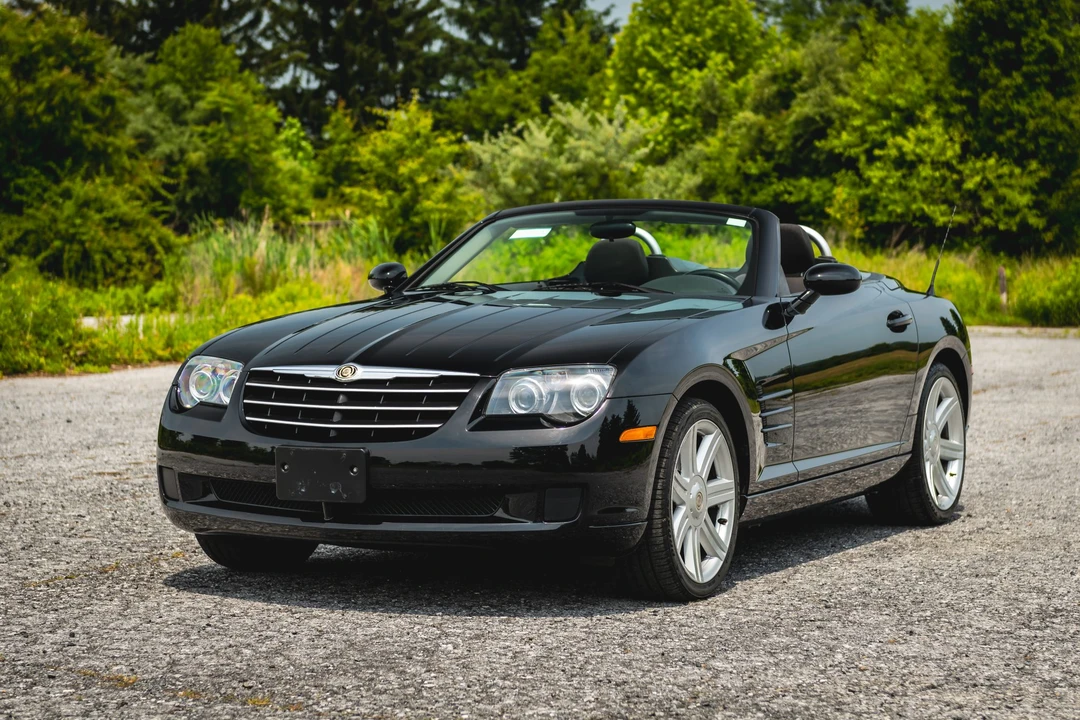 2005 Chrysler Crossfire - Image 3 of 31