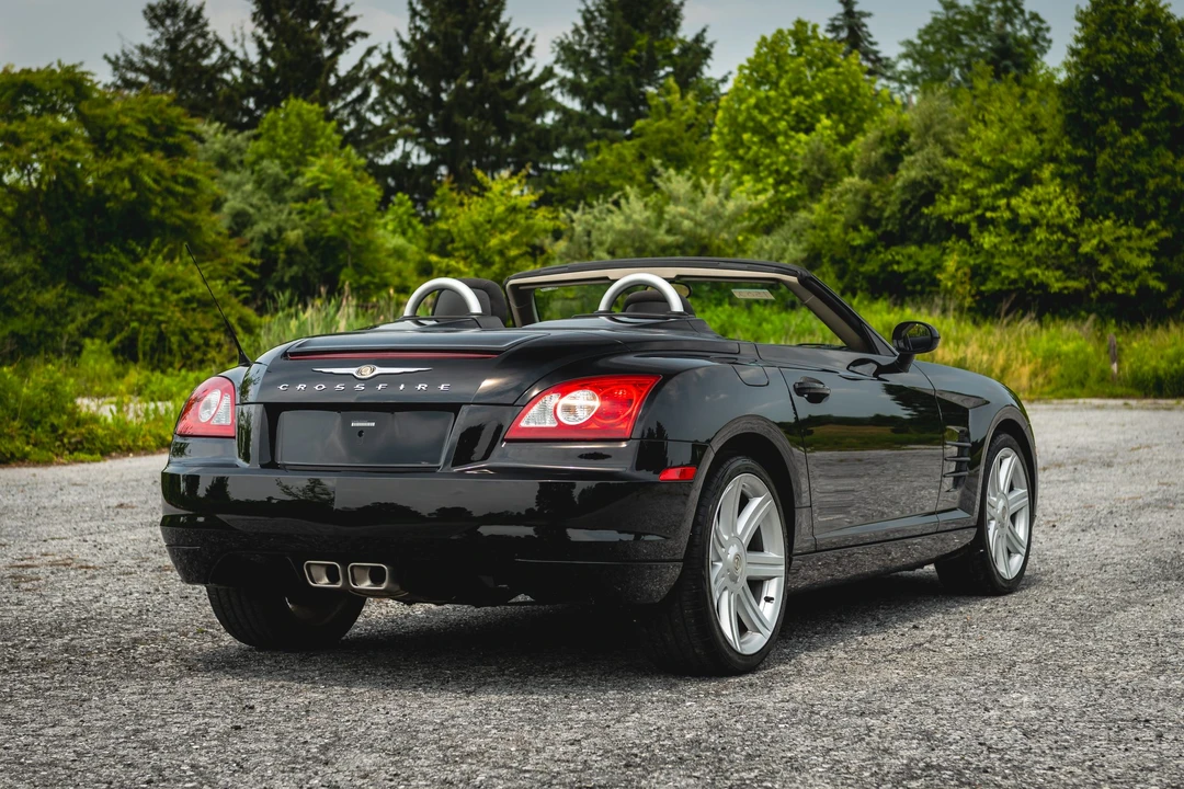 2005 Chrysler Crossfire - Image 28 of 31