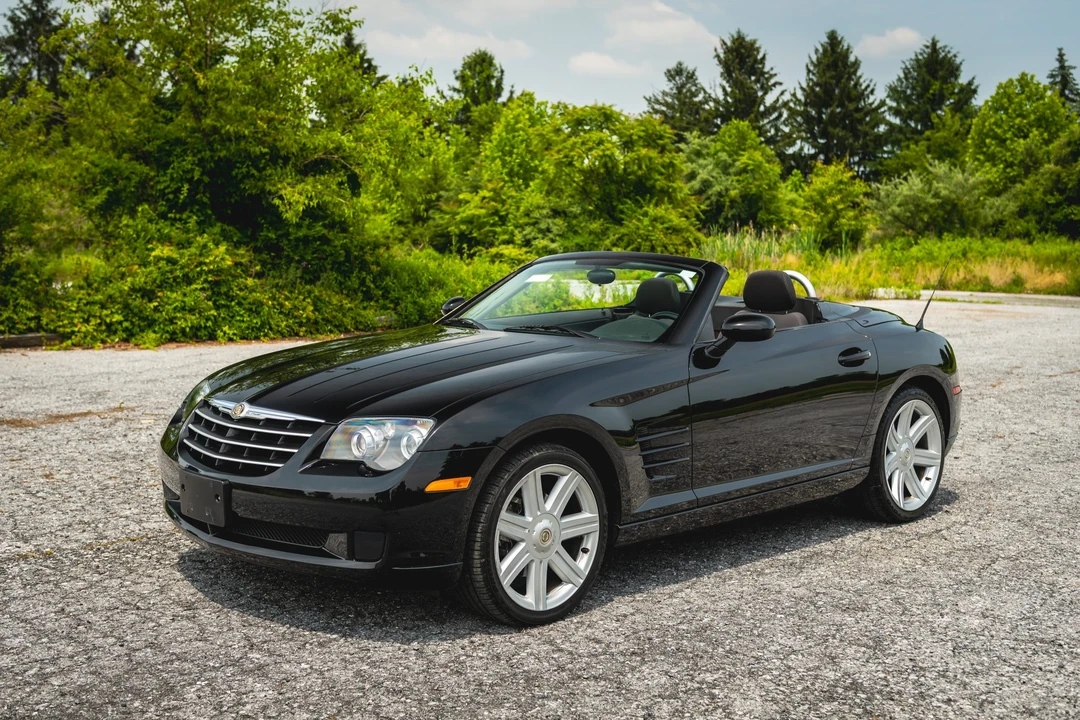 2005 Chrysler Crossfire - Image 6 of 31