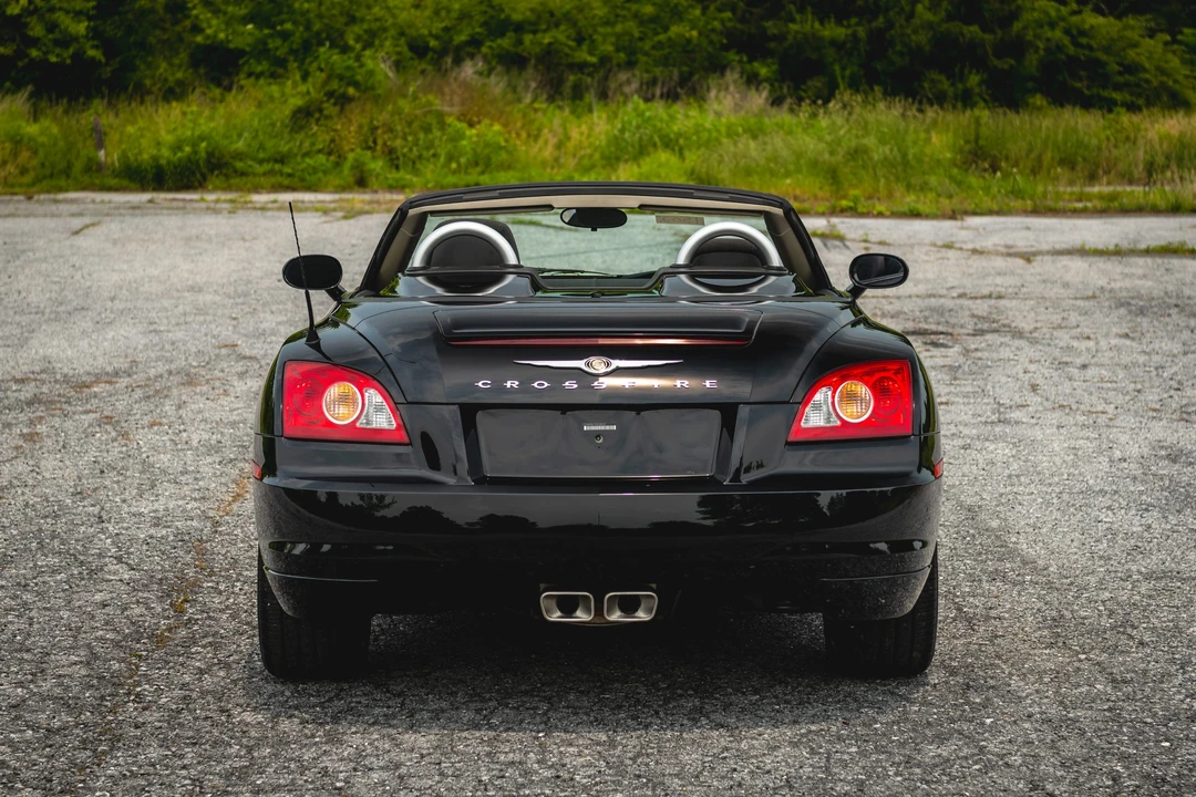 2005 Chrysler Crossfire - Image 25 of 31