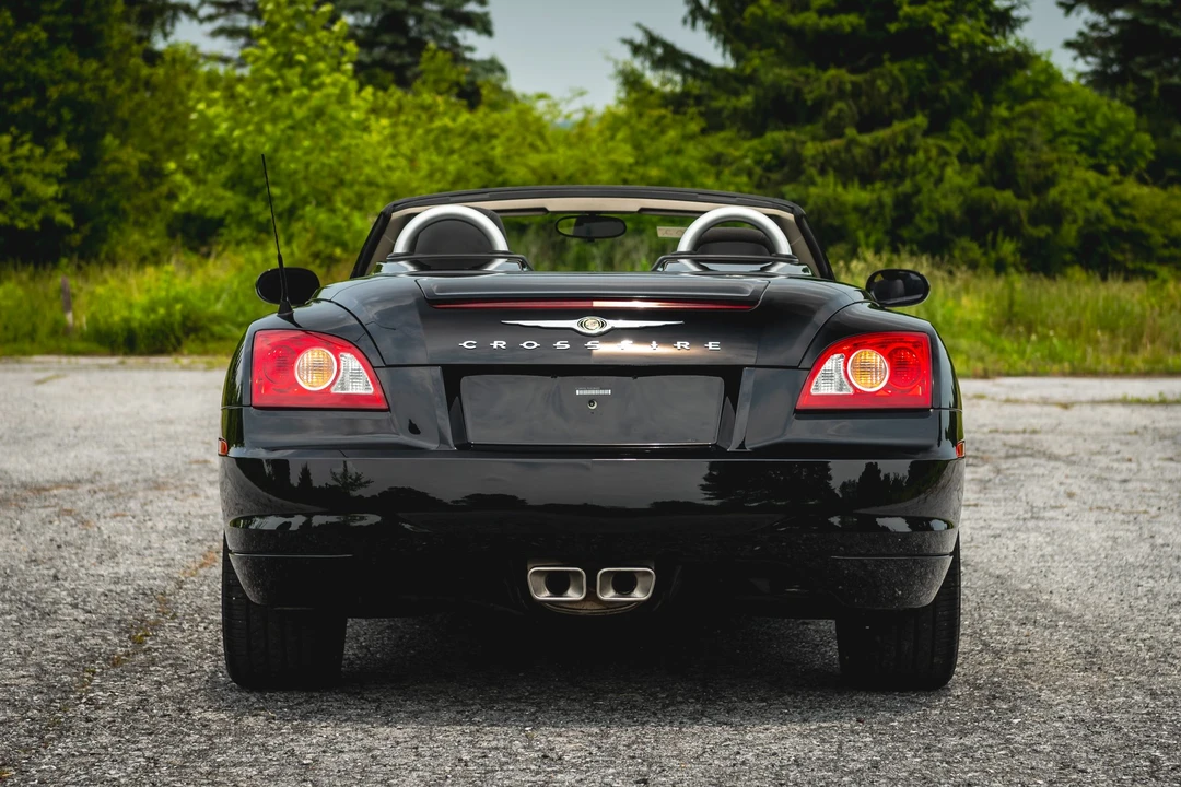 2005 Chrysler Crossfire - Image 26 of 31
