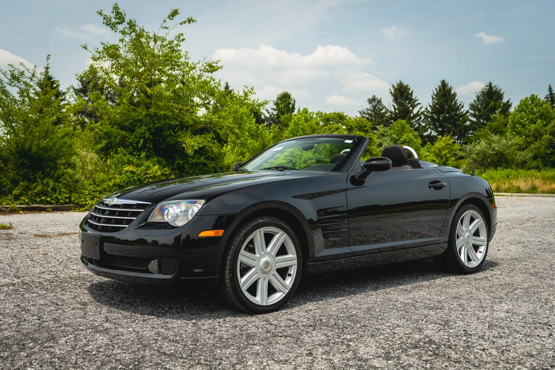 2005 Chrysler Crossfire - Image 11 of 31