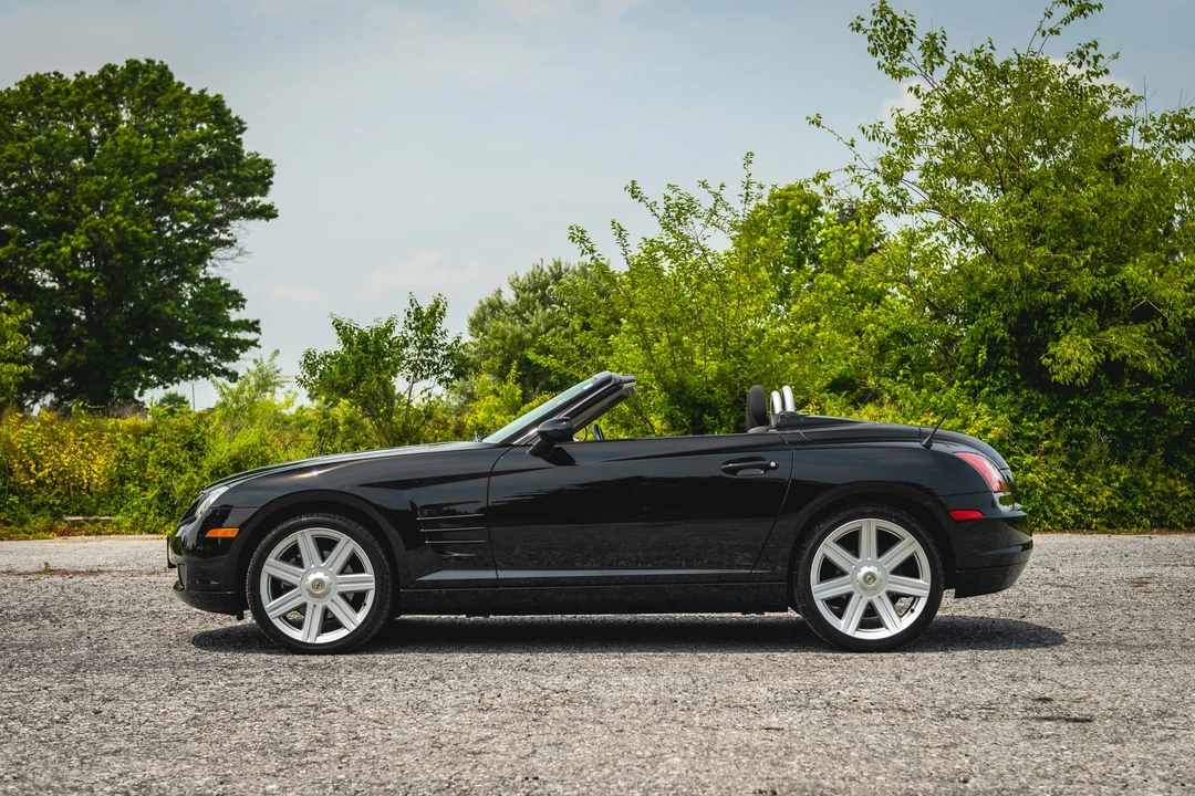2005 Chrysler Crossfire - Image 15 of 31