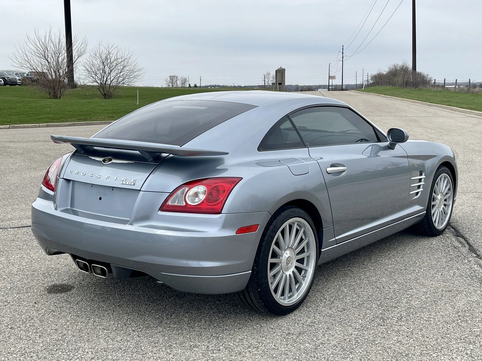 2005 Chrysler Crossfire - Image 7 of 31