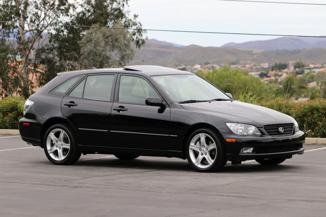 2005 Lexus IS 1st Gen - Image 30 of 31
