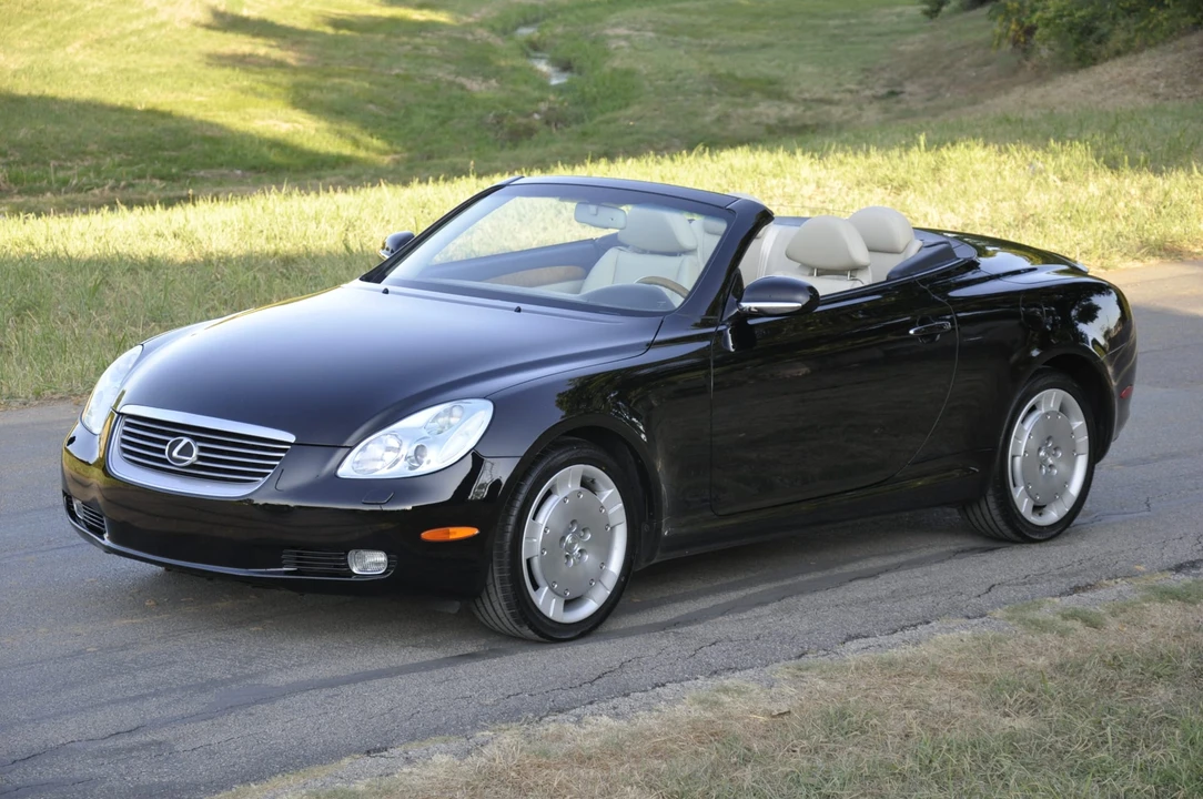 2005 Lexus SC430 - Image 3 of 31
