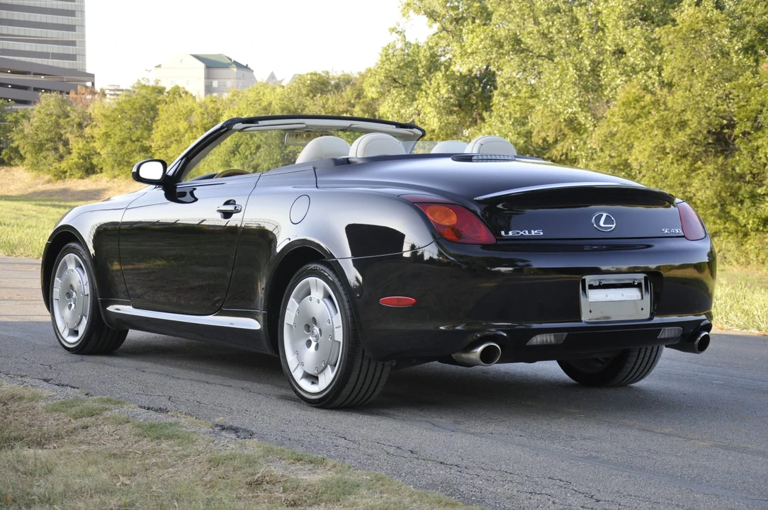 2005 Lexus SC430 - Image 8 of 31