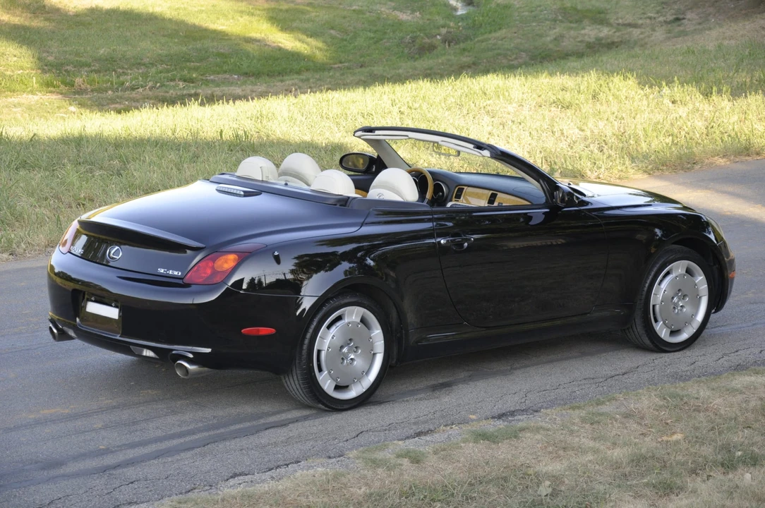 2005 Lexus SC430 - Image 9 of 31