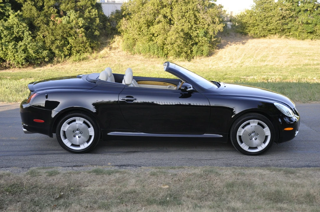 2005 Lexus SC430 - Image 12 of 31