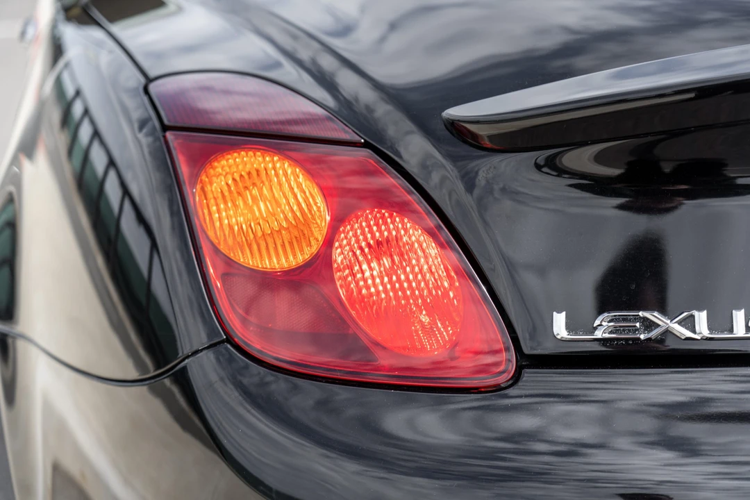 2005 Lexus SC430 - Image 27 of 31