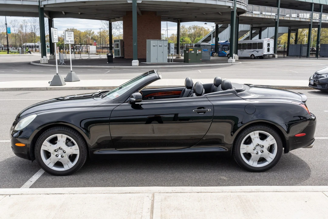 2005 Lexus SC430 - Image 17 of 31