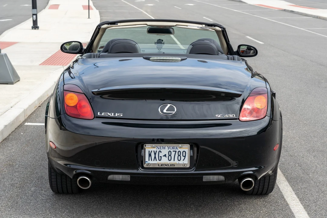 2005 Lexus SC430 - Image 15 of 31
