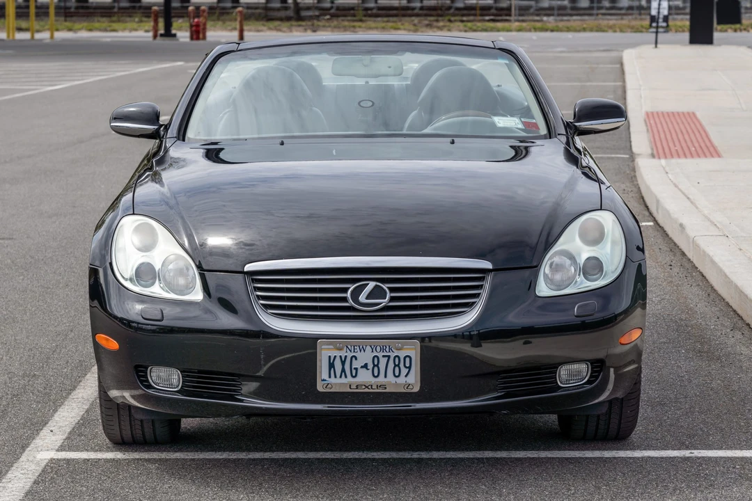 2005 Lexus SC430 - Image 11 of 31