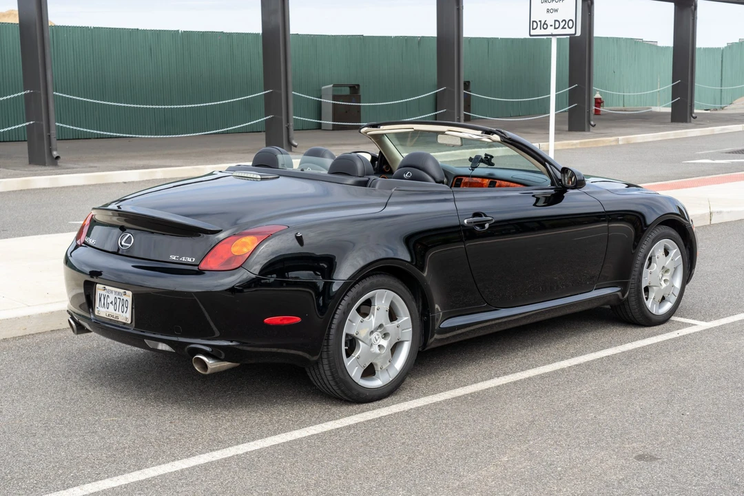 2005 Lexus SC430 - Image 14 of 31
