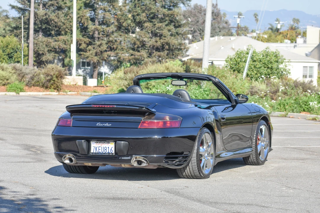 2005 Porsche 996 Turbo - Image 15 of 31