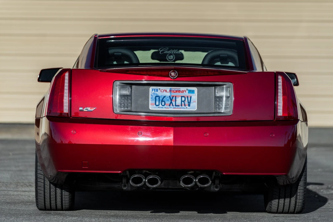 2006 Cadillac XLR-V - Image 7 of 31