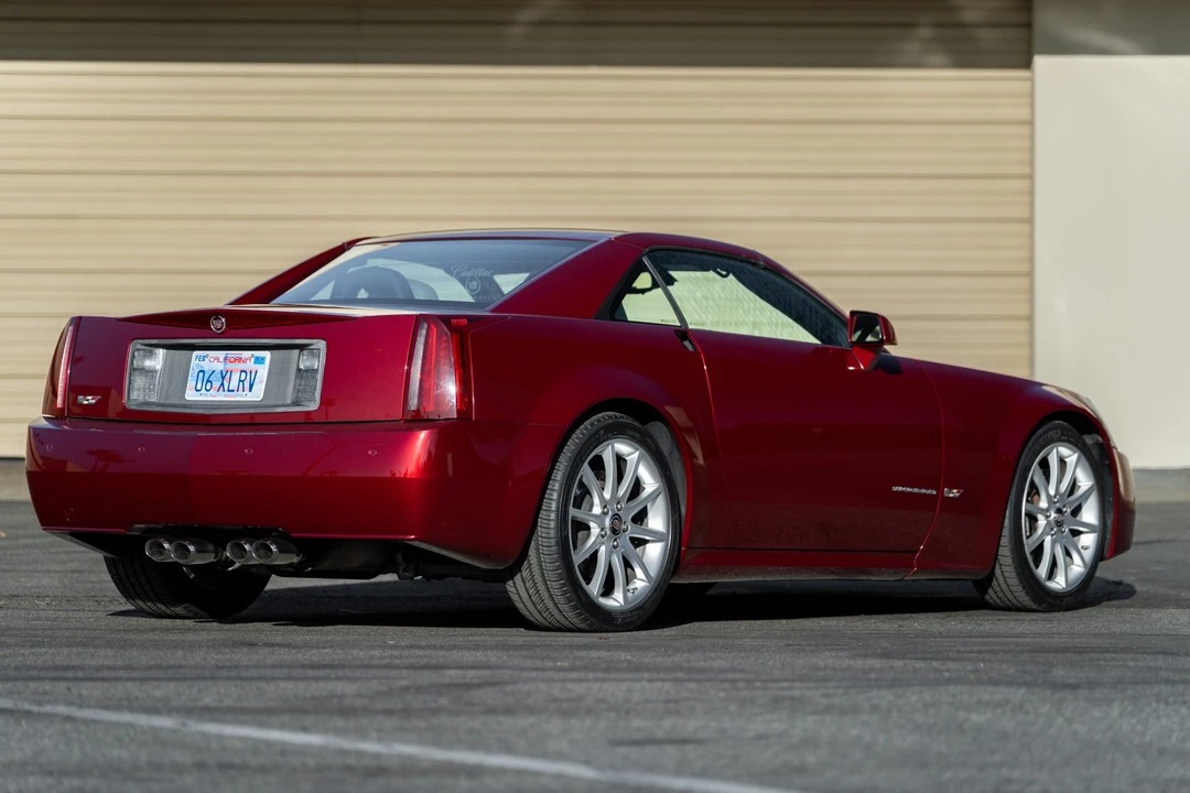 2006 Cadillac XLR-V - Image 6 of 31
