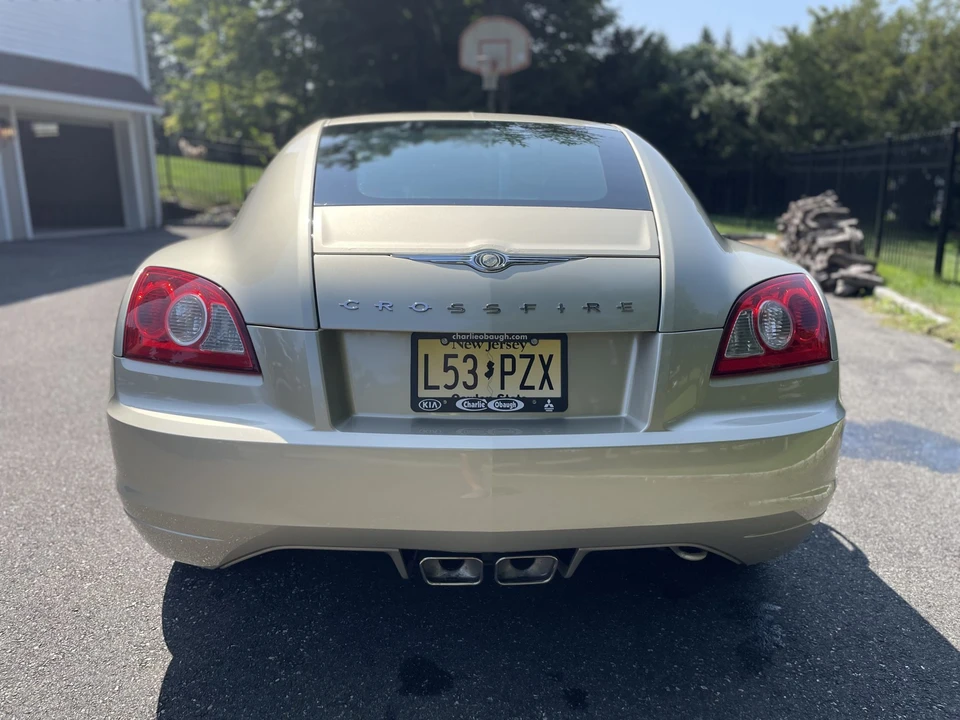2006 Chrysler Crossfire - Image 10 of 31