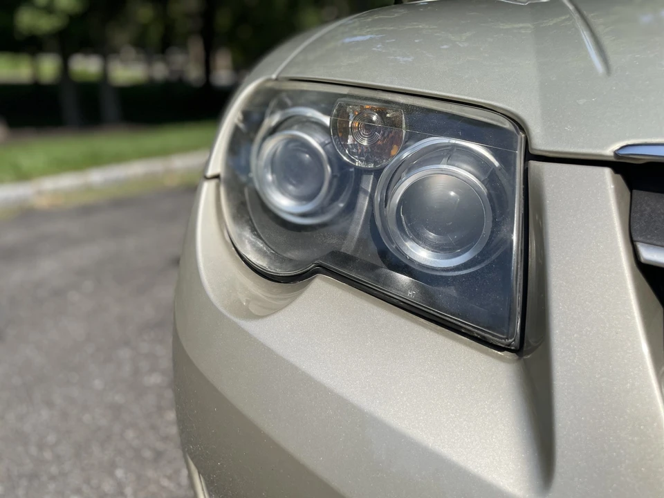2006 Chrysler Crossfire - Image 22 of 31
