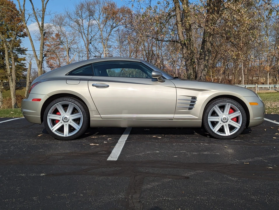 2006 Chrysler Crossfire - Image 10 of 31