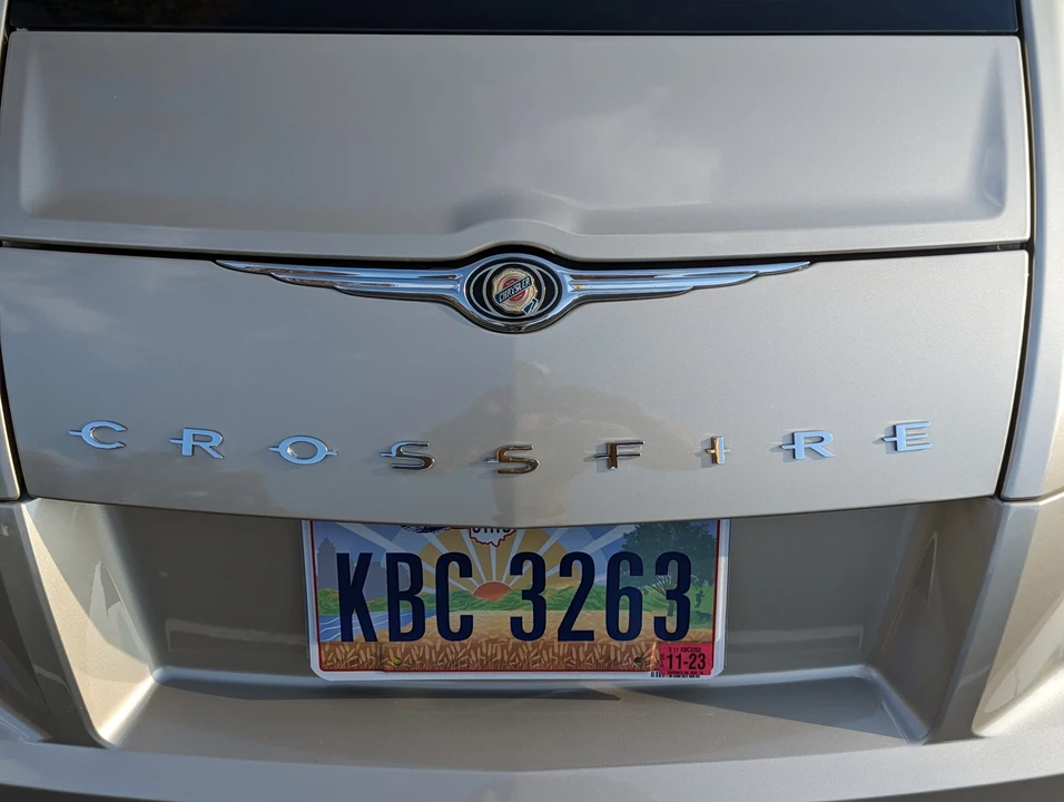 2006 Chrysler Crossfire - Image 26 of 31