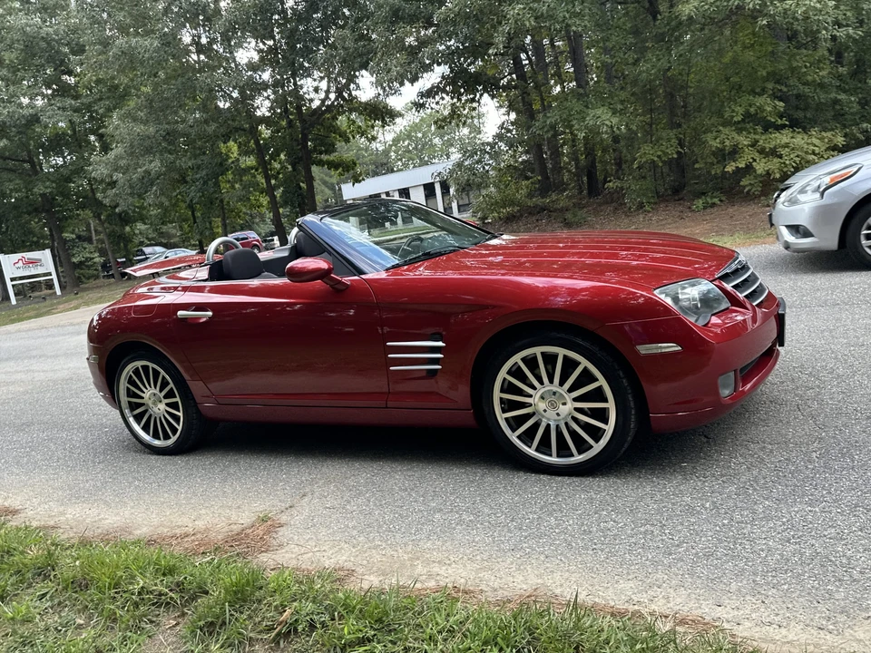 2006 Chrysler Crossfire - Image 12 of 31