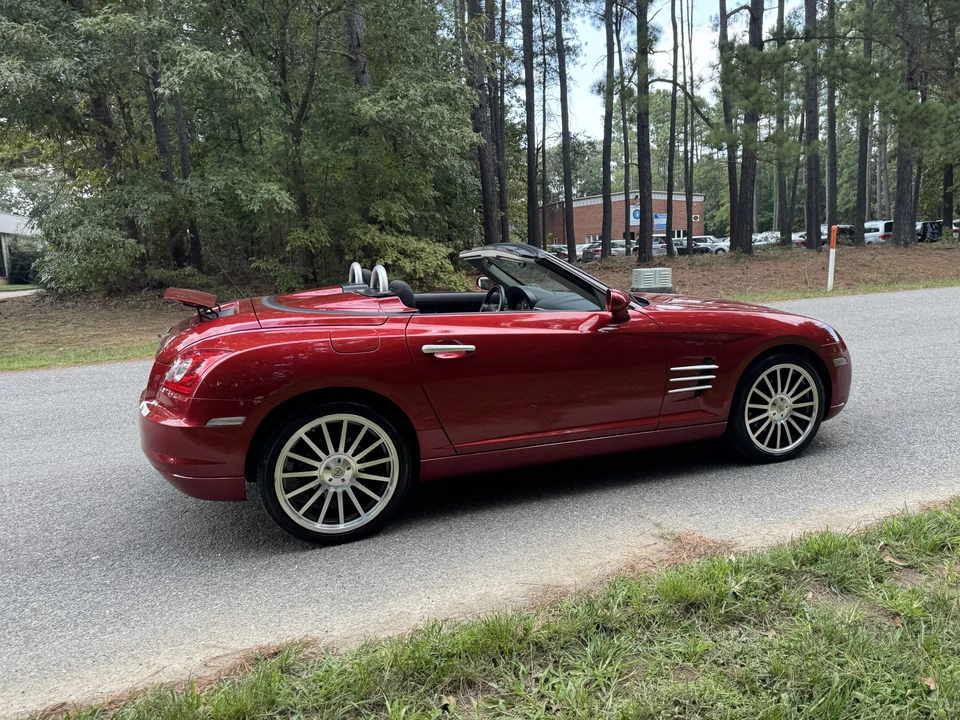 2006 Chrysler Crossfire - Image 14 of 31