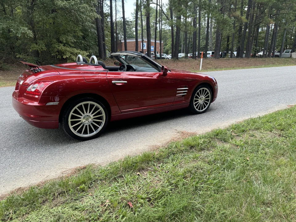 2006 Chrysler Crossfire - Image 15 of 31