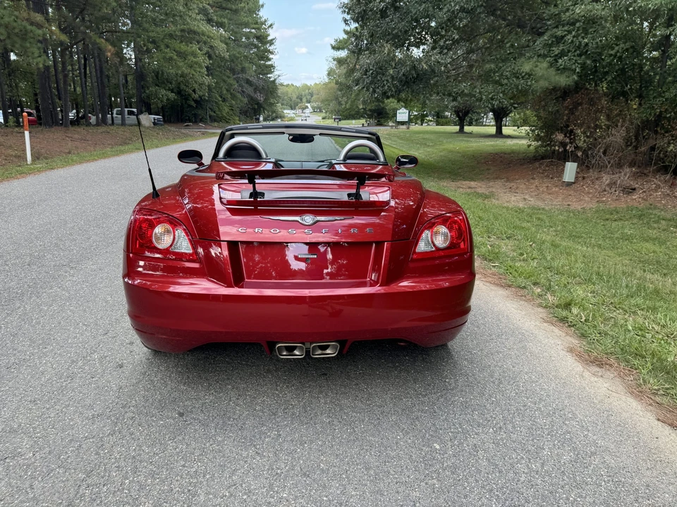 2006 Chrysler Crossfire - Image 20 of 31