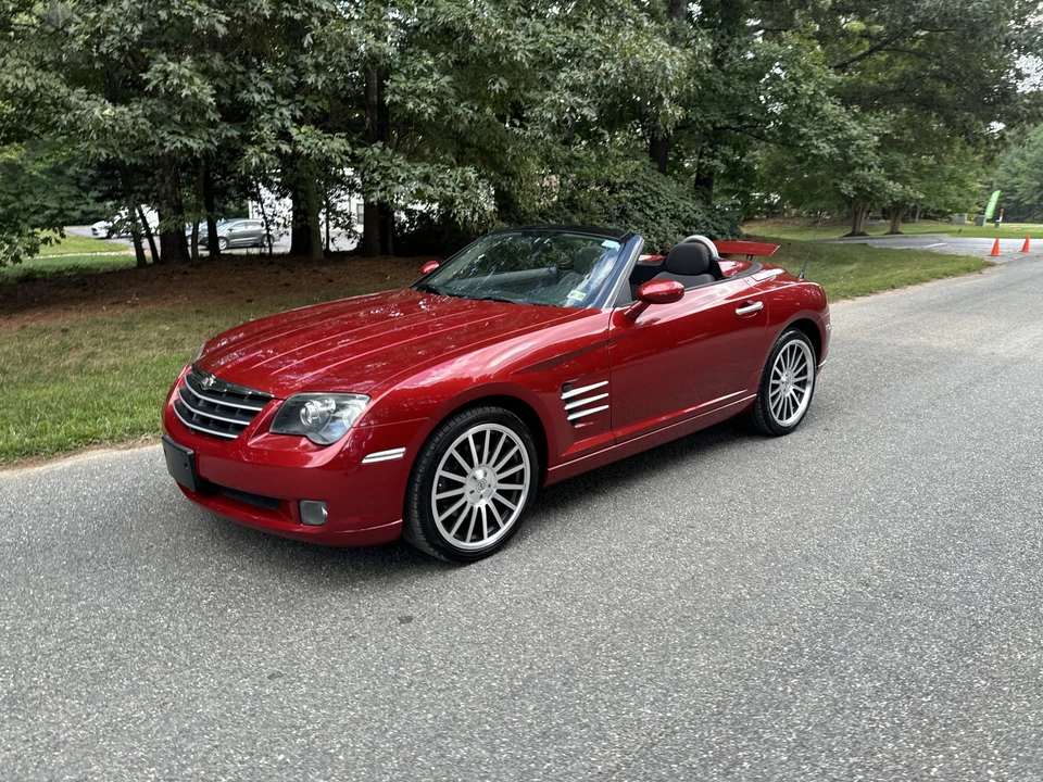 2006 Chrysler Crossfire - Image 2 of 31