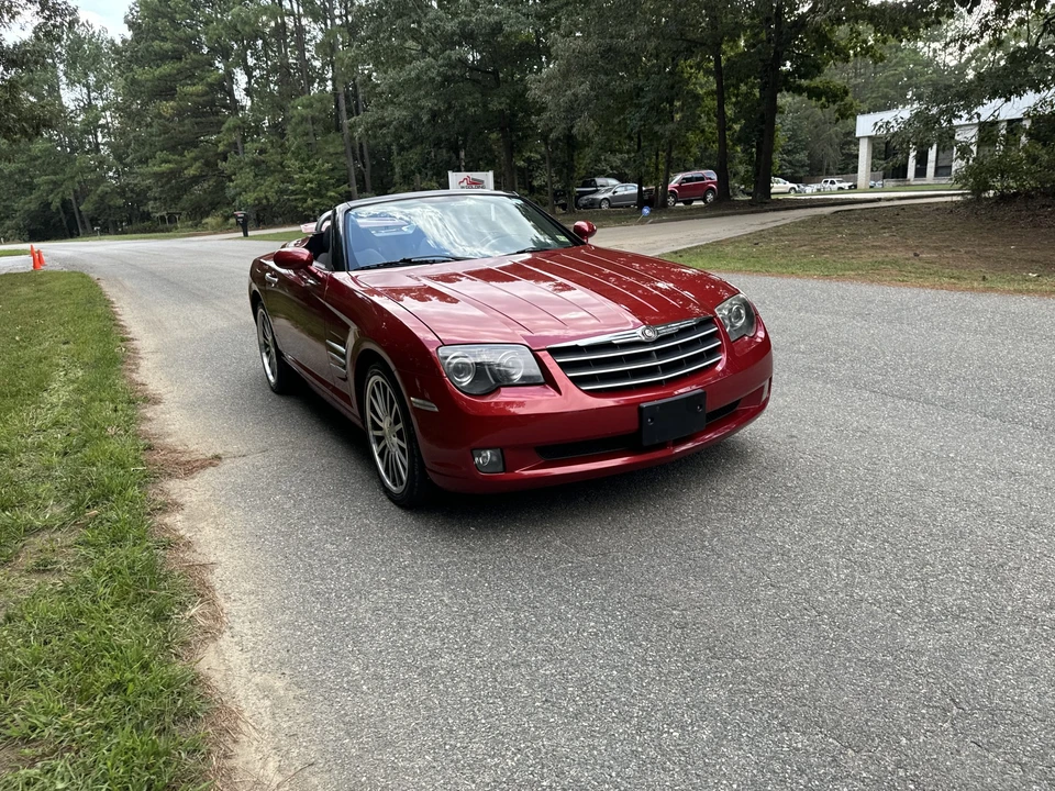 2006 Chrysler Crossfire - Image 8 of 31