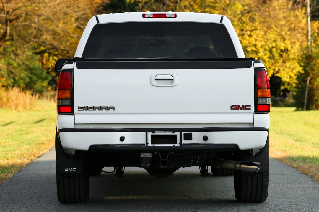 2006 GMC Sierra 2nd Gen - Image 12 of 31