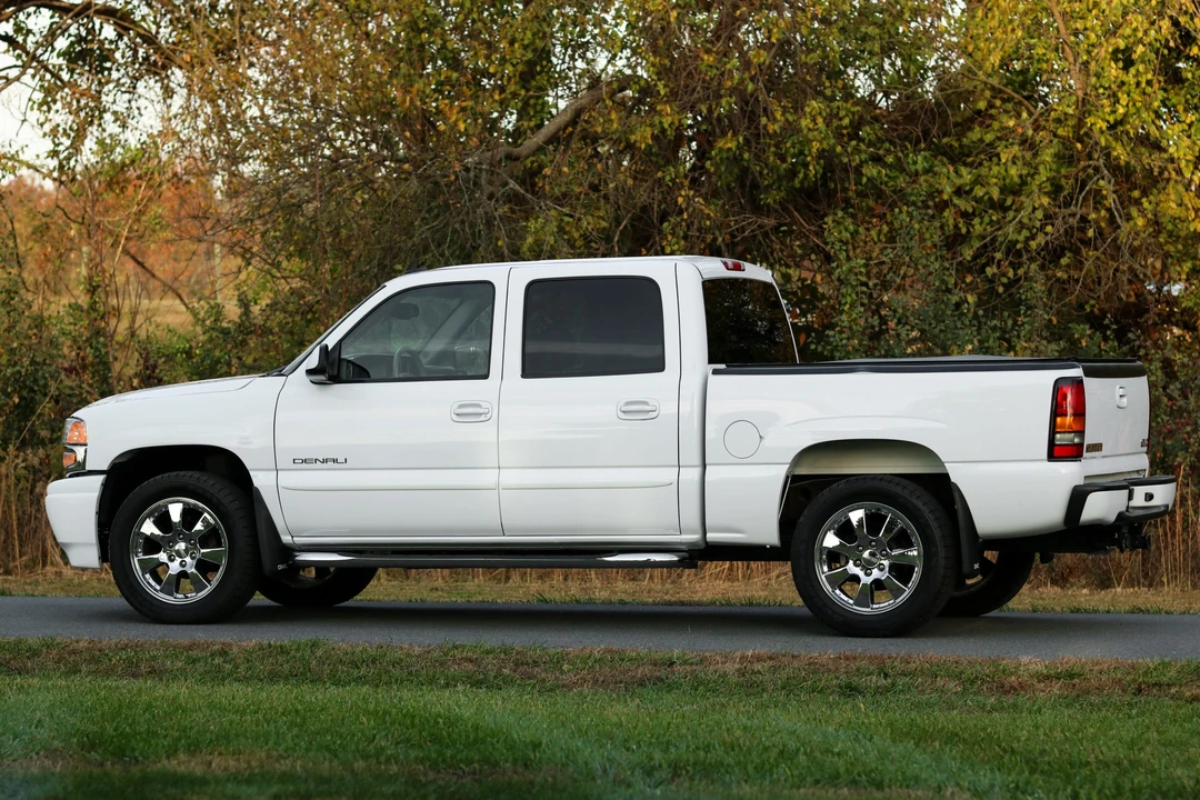2006 GMC Sierra 2nd Gen - Image 6 of 31