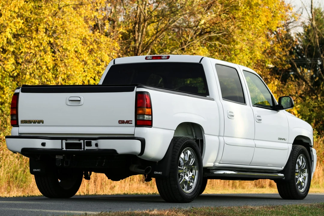 2006 GMC Sierra 2nd Gen - Image 13 of 31