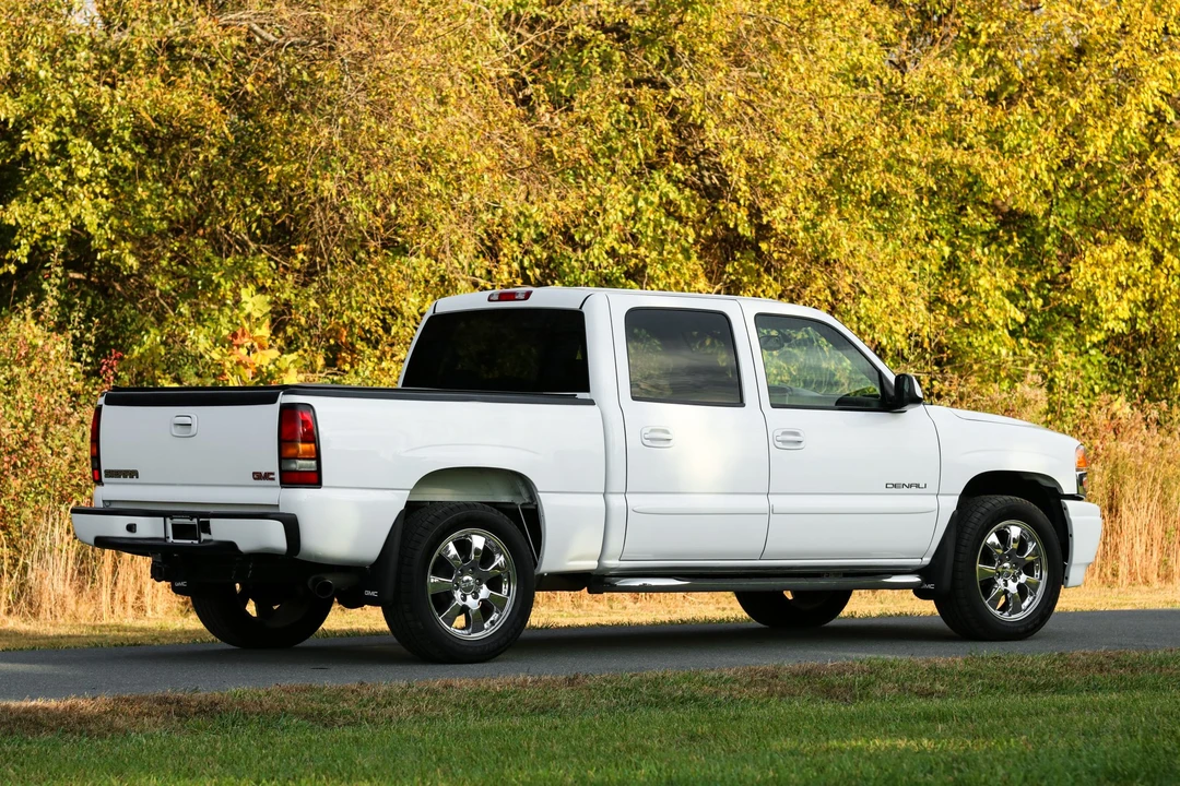 2006 GMC Sierra 2nd Gen - Image 14 of 31