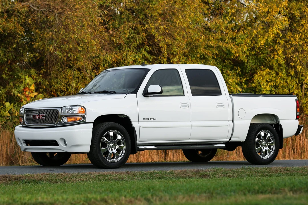 2006 GMC Sierra 2nd Gen - Image 3 of 31