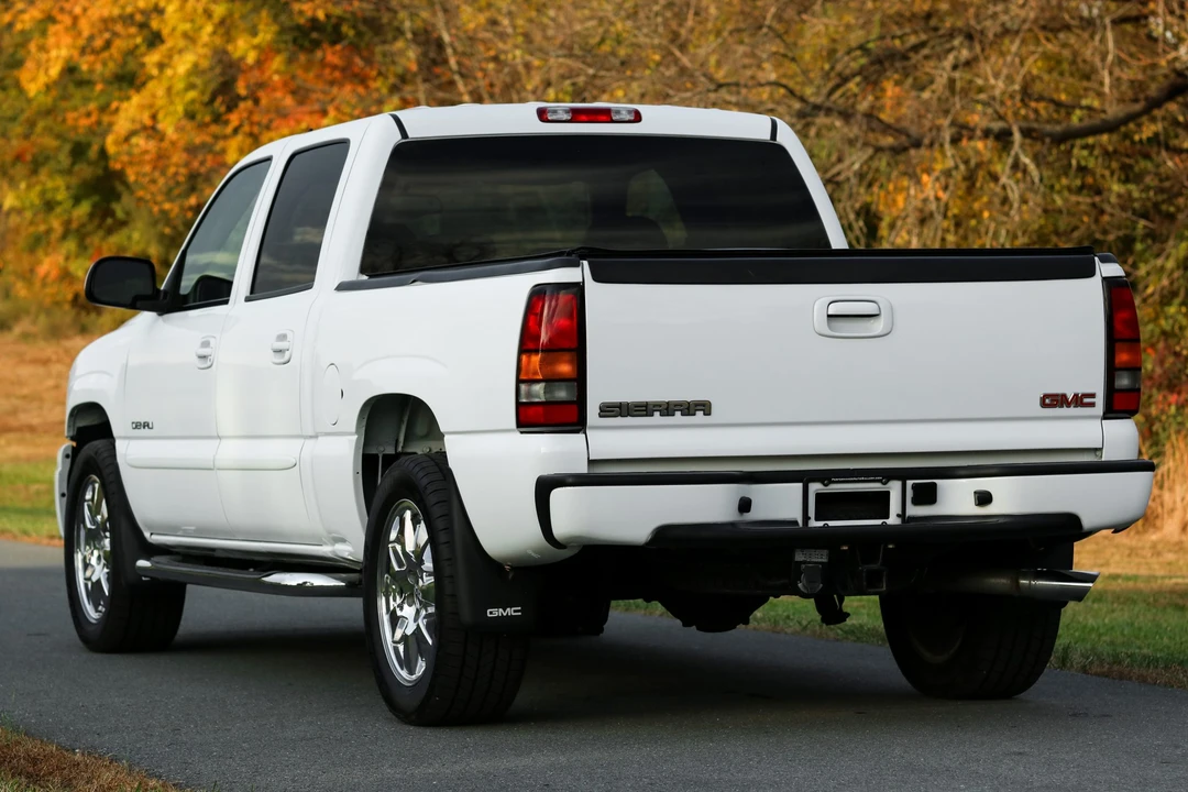 2006 GMC Sierra 2nd Gen - Image 9 of 31