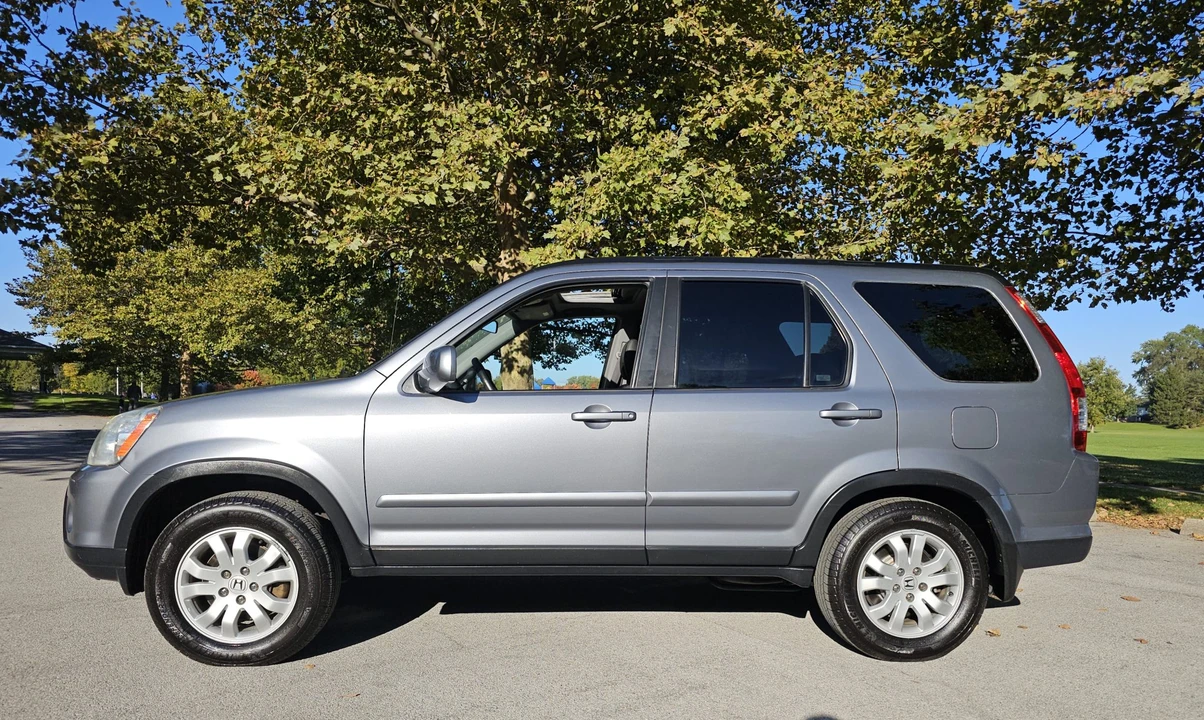 2006 Honda CR-V 2nd Gen - Image 17 of 31