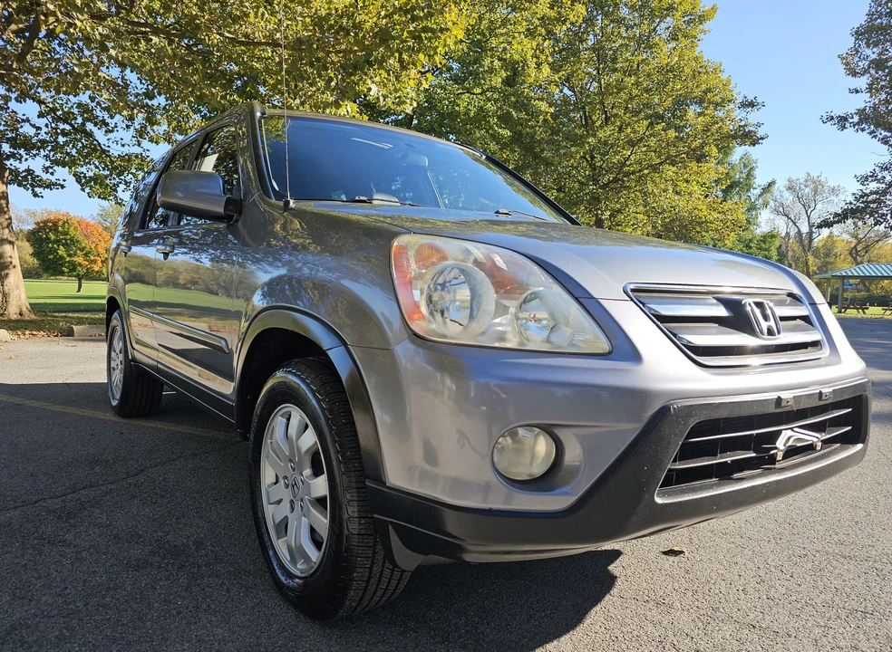 2006 Honda CR-V 2nd Gen - Image 5 of 31