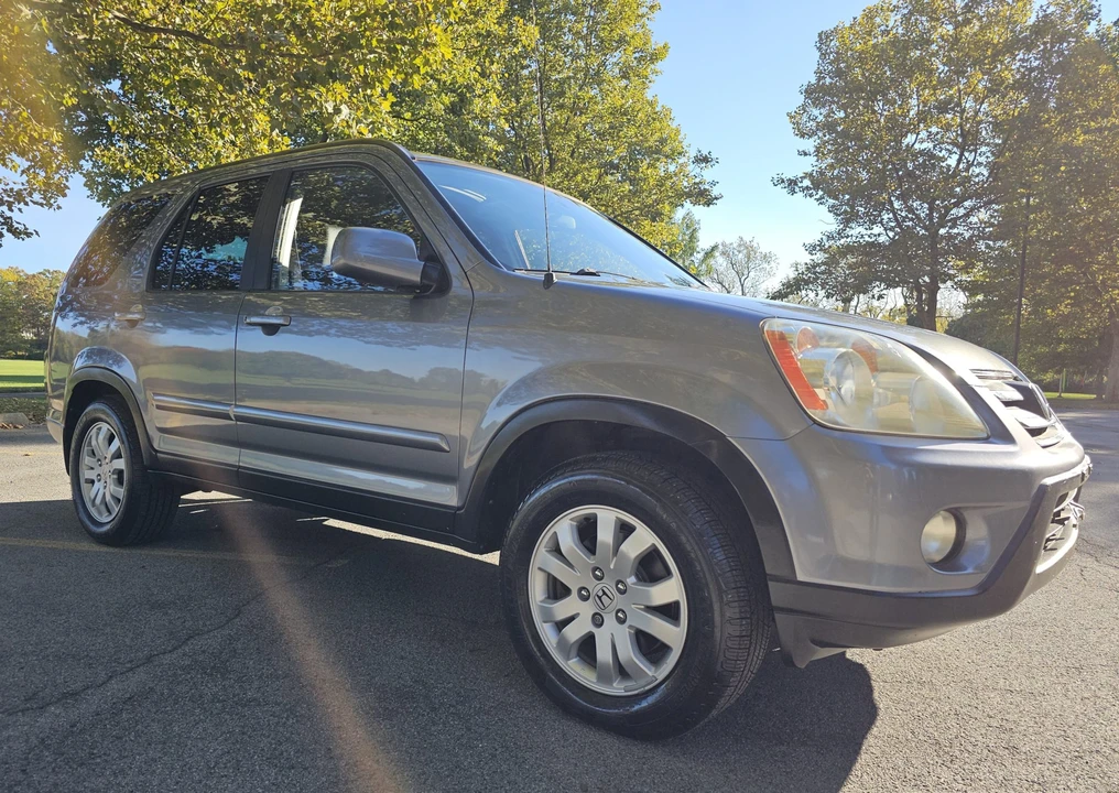 2006 Honda CR-V 2nd Gen - Image 6 of 31