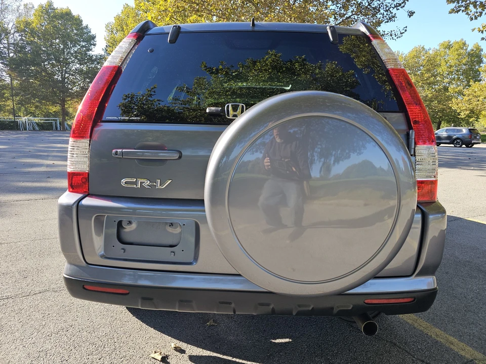 2006 Honda CR-V 2nd Gen - Image 13 of 31