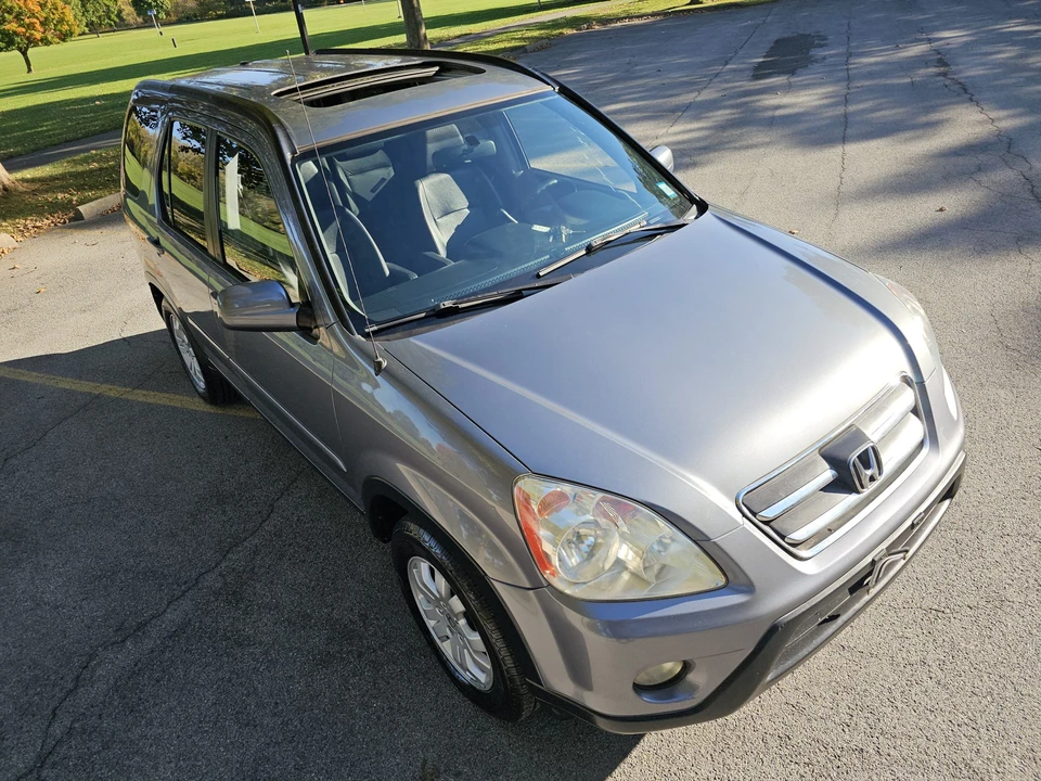 2006 Honda CR-V 2nd Gen - Image 4 of 31
