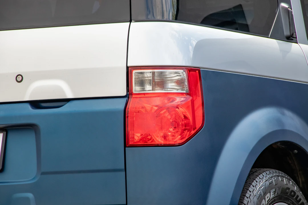 2006 Honda Element - Image 27 of 31